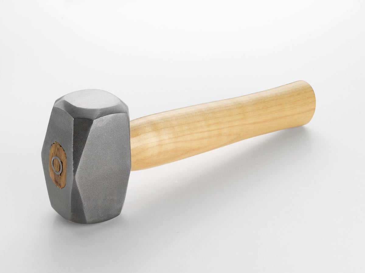 Footprint hickory handle club hammer detail