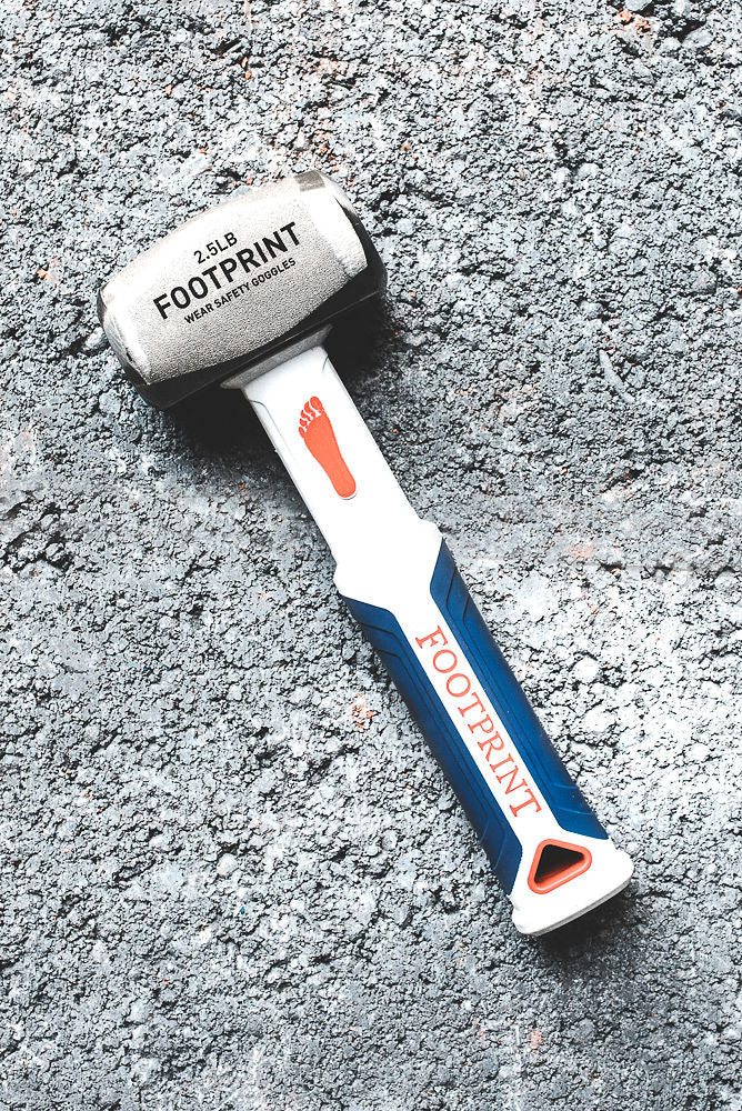Footprint fibreglass club hammer in use