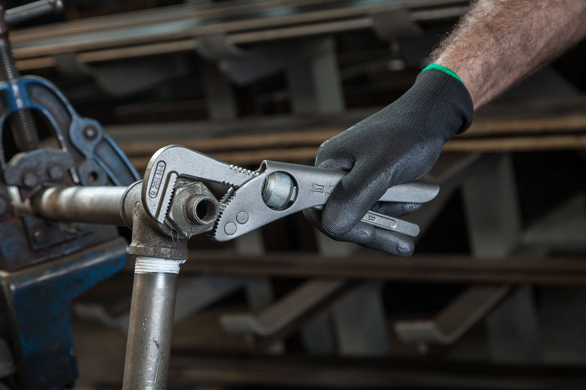 Footprint Thumbturn Pattern Pipe Wrench detail